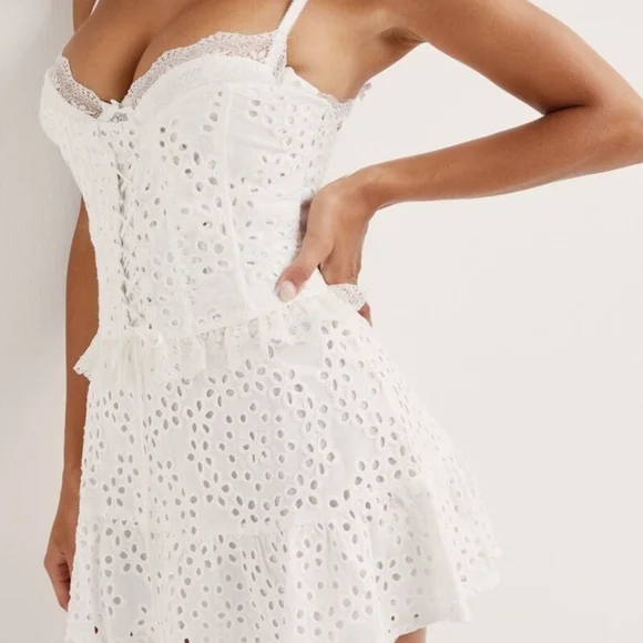 NWT For Love & Lemons Sadie White Lace Eyelet Corset Bustier Ruffle Mini Dress M - Picture 6 of 12